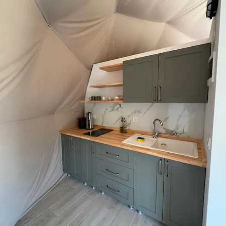 Greenglampingdome Campingplads
